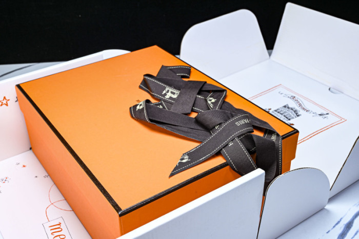 H*ER*MES SNEAKER HMESS-018