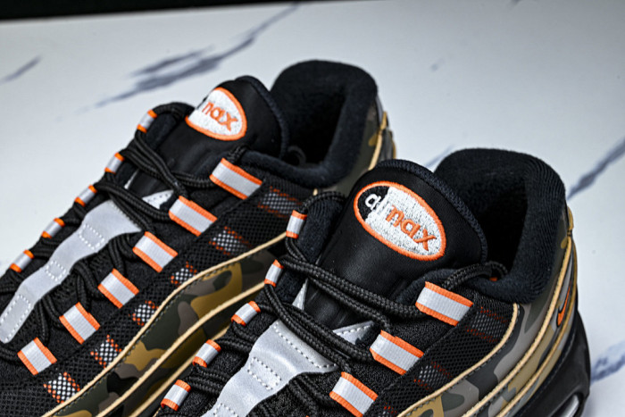 Nike Air Max 95 SP HQ1973-001