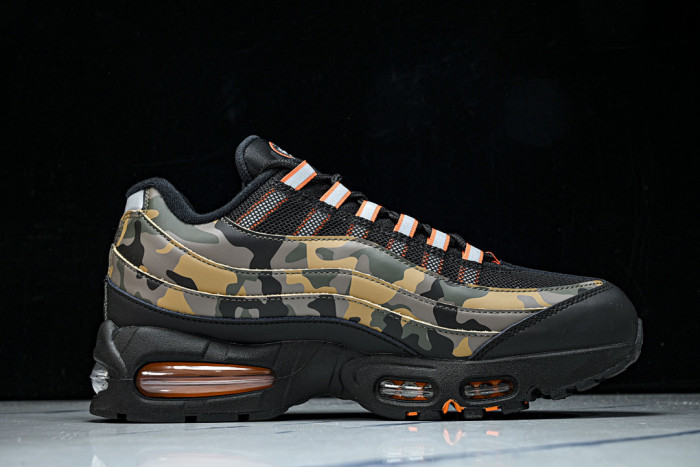 Nike Air Max 95 SP HQ1973-001