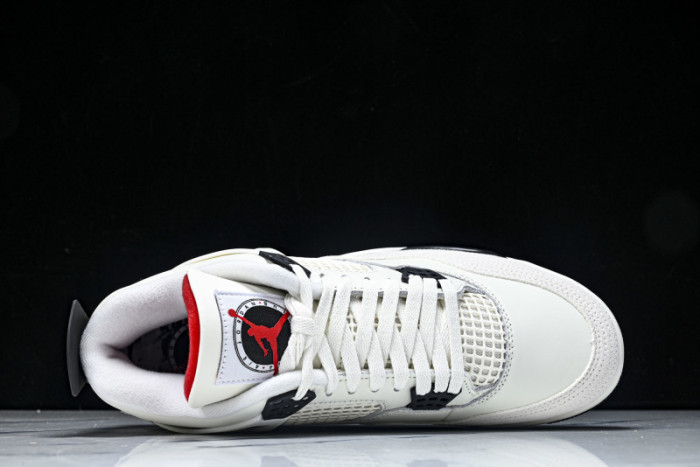 Air Jordan 4“Flight Club”Sail/Black-University Red IM4002-100