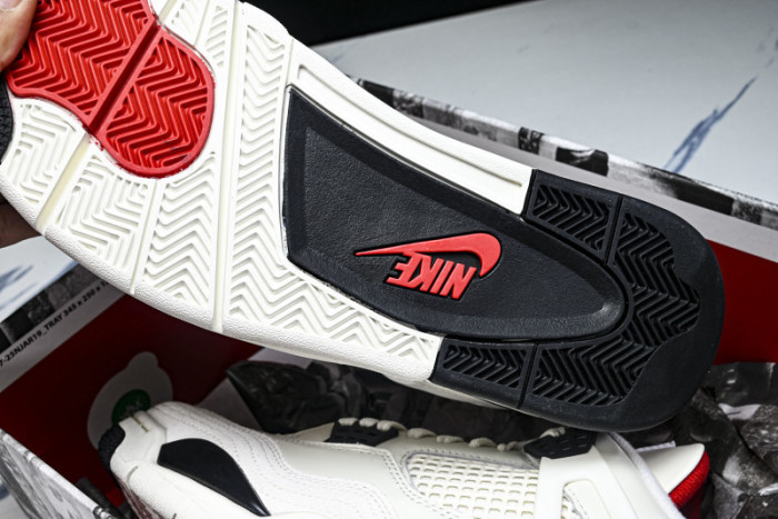 Air Jordan 4“Flight Club”Sail/Black-University Red IM4002-100