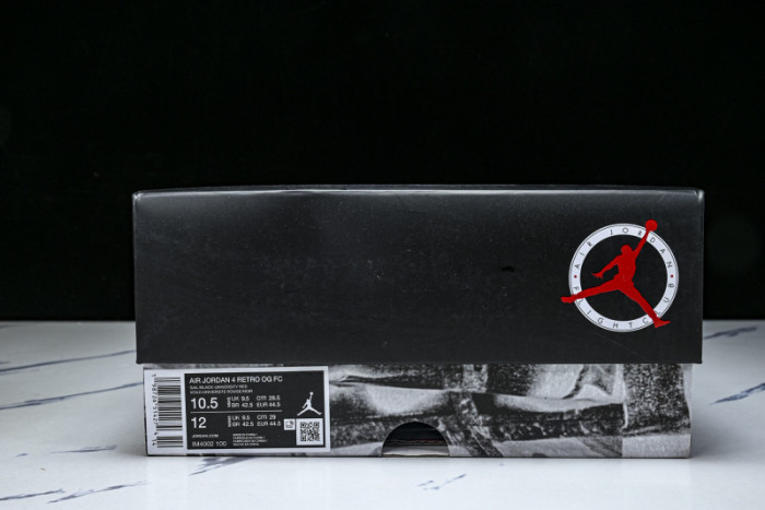 Air Jordan 4“Flight Club”Sail/Black-University Red IM4002-100