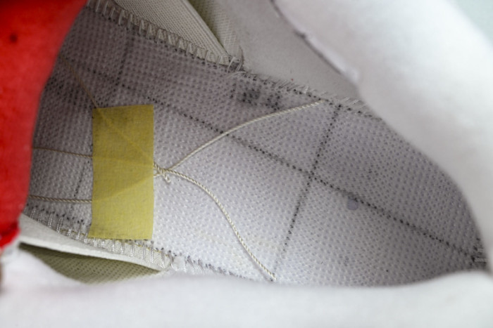 Air Jordan 4“Flight Club”Sail/Black-University Red IM4002-100