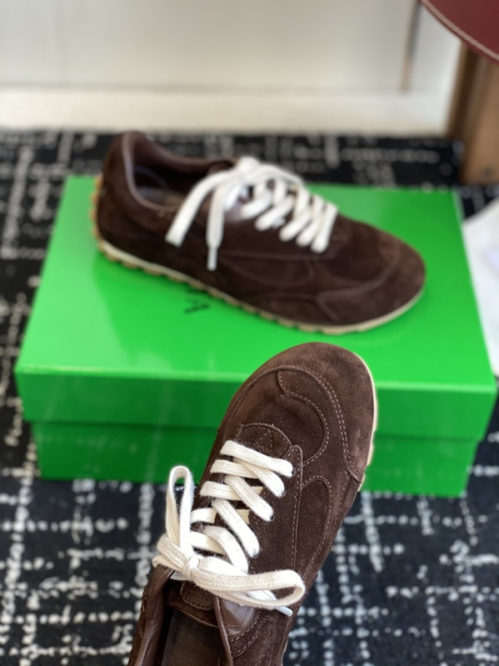 b0tt*ga Ven*ta sneaker bvs-049