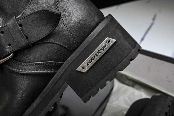 B*ALE*NGA BOOT BSB-039