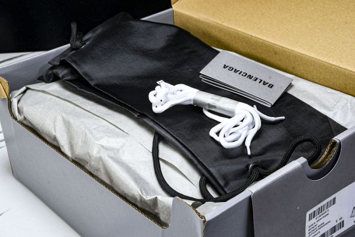 B*al*enciaga Monday Sneaker WDWTS4090