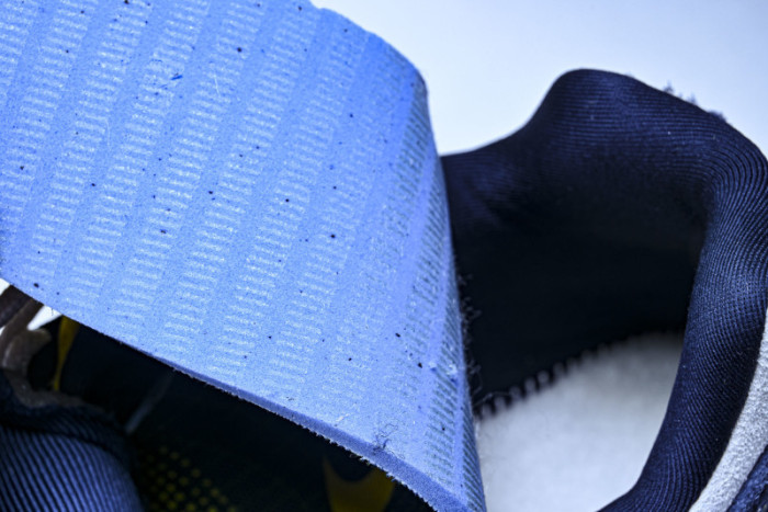 Eric Koston x Nike SB Air Max 95 HQ8492-400