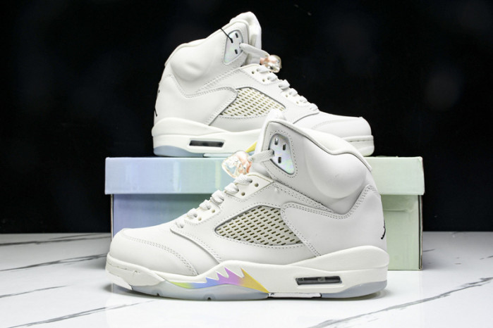 Air Jordan 5 Low "Light Orewood Brown" HF3183-001