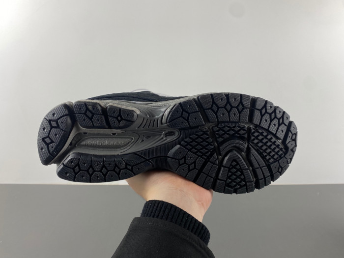 NEW BALANCE M2002RR1