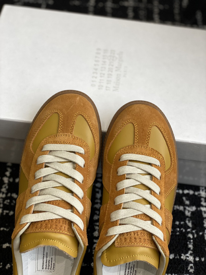 Ma*iso*n Mar*giela MAMA-047