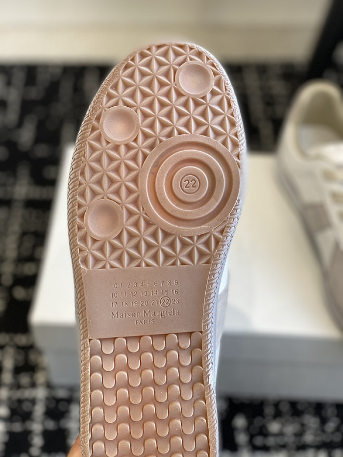 Ma*iso*n Mar*giela MAMA-028