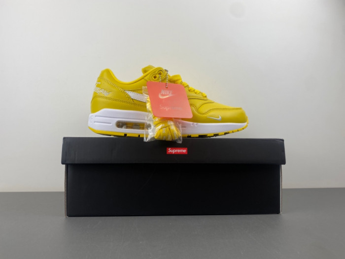 Supreme x Nike Air Max 1 