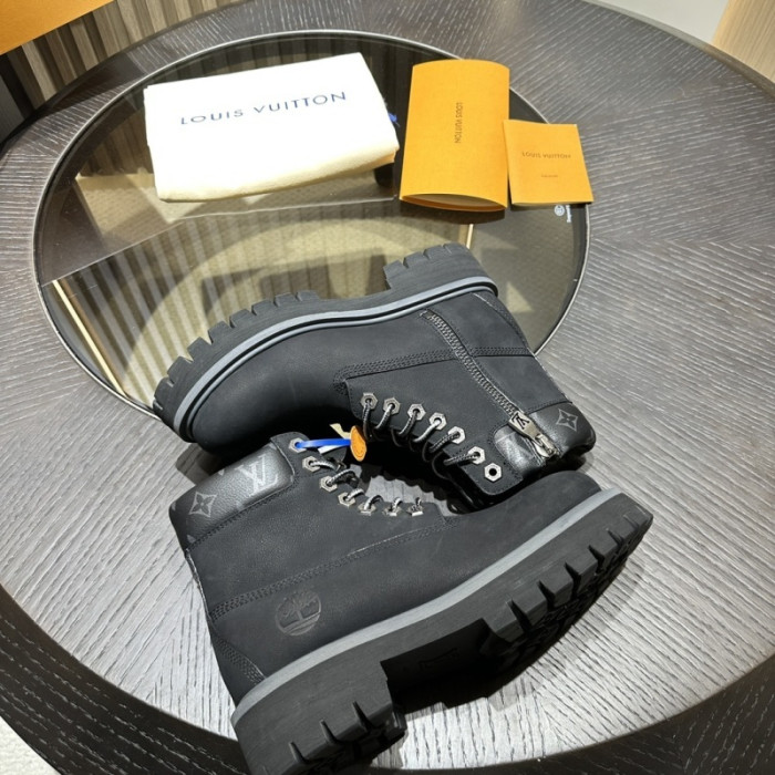 L**V**T* BOOTS LVTBS-044