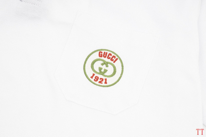 G*UCCI CLOTHES GICS-003