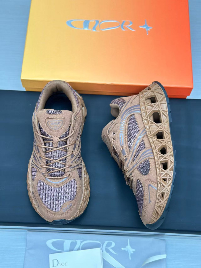 D10r x kaws b35 nxt drb35-009