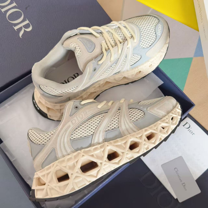 D10r x kaws b35 nxt drb35-002