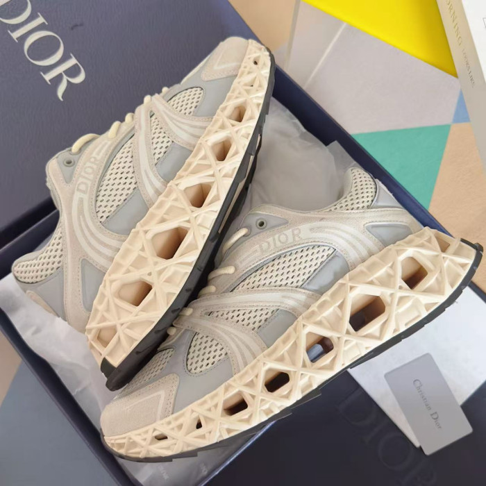 D10r x kaws b35 nxt drb35-002