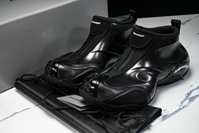 B*ALE*NGA BOOT BSB-044