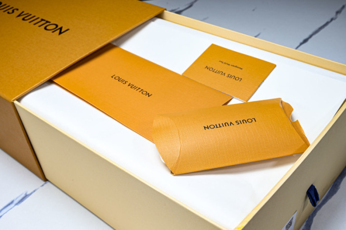 LVT SNEAKERS LVSRS-0072