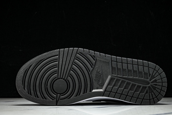 Air Jordan 1 Low Light Smoke Grey 553558-030