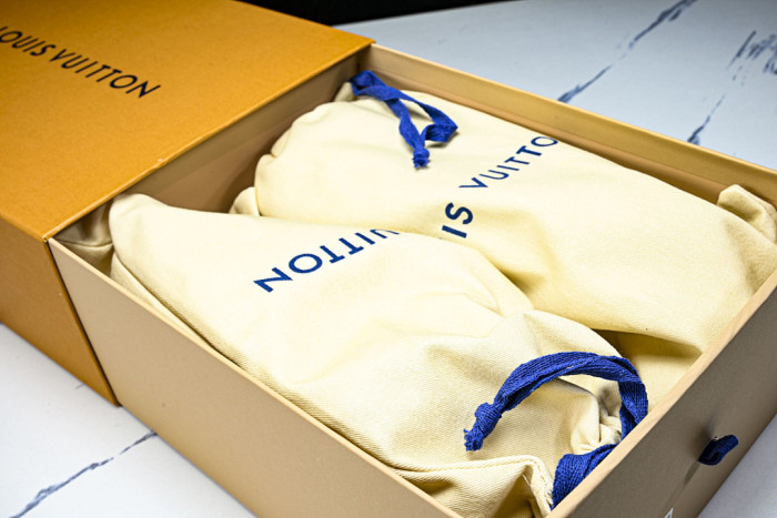 LVT SNEAKERS LVSRS-0106