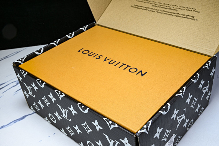 LVT SNEAKERS LVSRS-0106