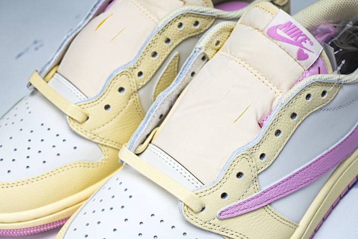 Air Jordan 1 Retro Low OG SP Travis Scott Shy Pink IQ7604-101