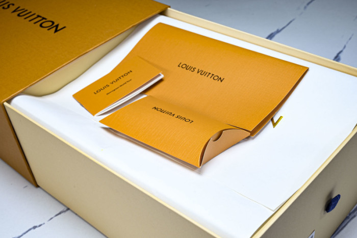 LVT SNEAKERS LVSRS-0088