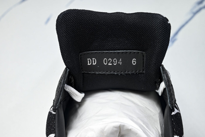 LOU VUIT RUN AWAY LVRA-013