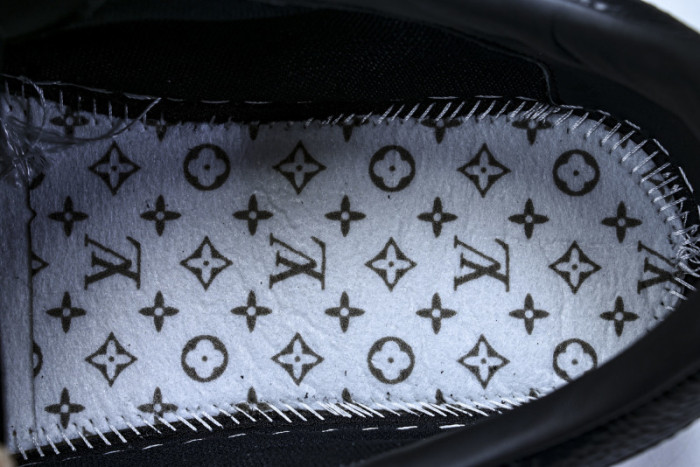 LOU VUIT RUN AWAY LVRA-013