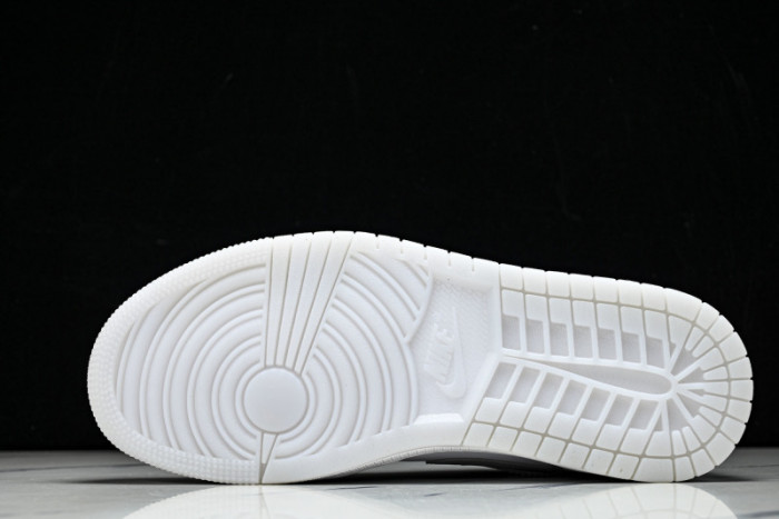 Air Jordan 1 Low DC0774-105