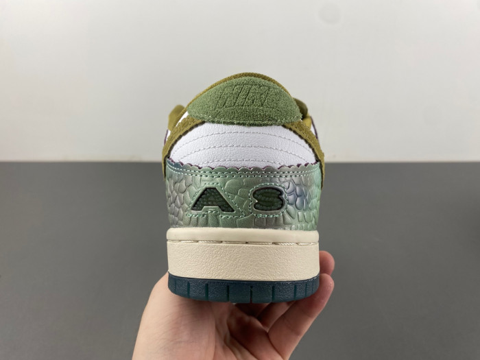 Nike Dunk Low 