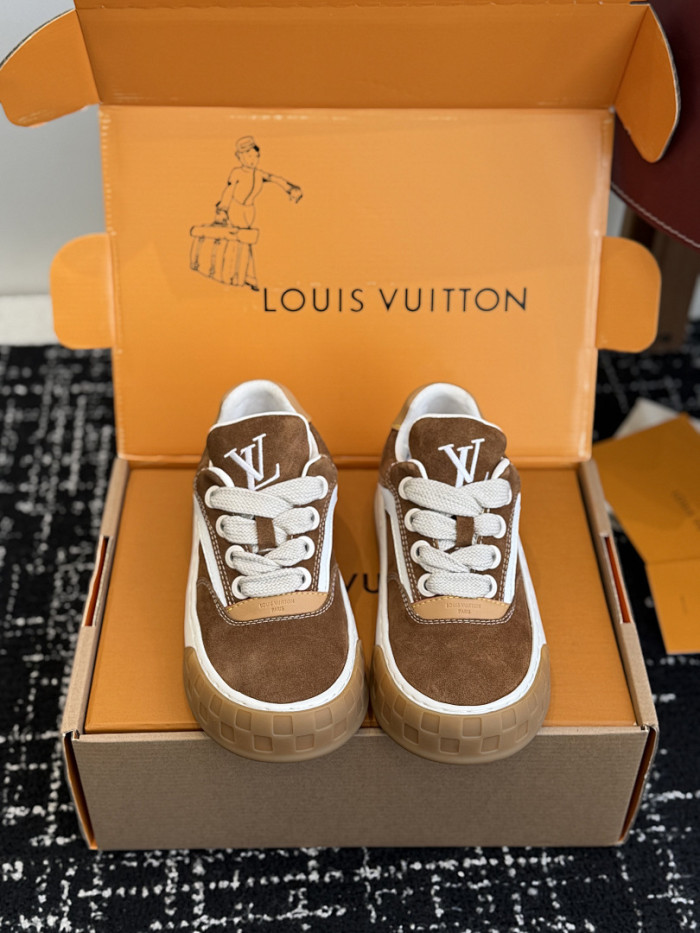 L*VT TILTED LVTTD-008