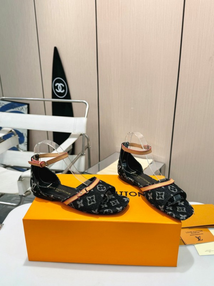 LO** VUI* HIGH-HEELED LHH-006