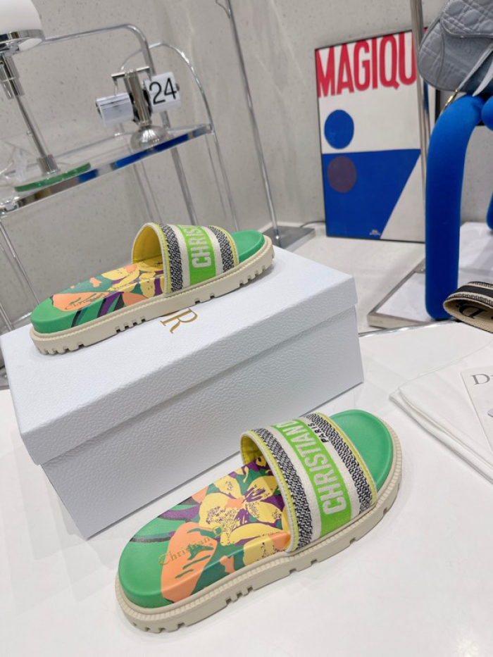 DIOR SLIDES DS-018