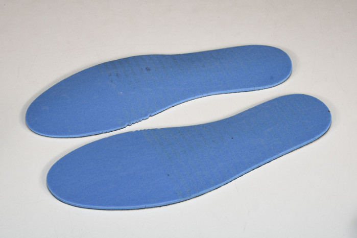 Air Jordan 1 Mid University Blue” DQ8426-401