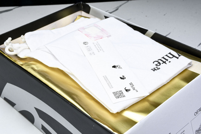 C/O SNEAKERS CO-022