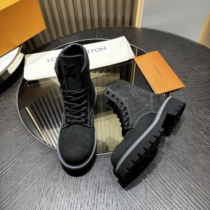 L**V**T* BOOTS LVTBS-039