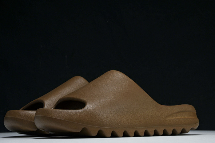 ye**ezy slide fz5896