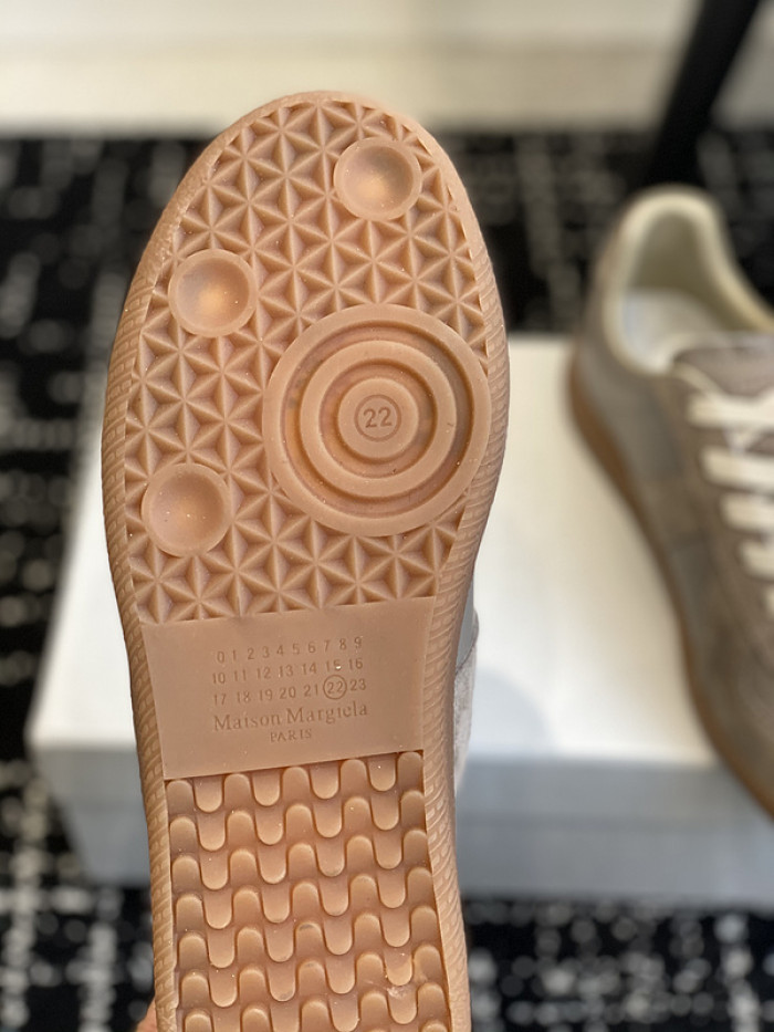 Ma*iso*n Mar*giela MAMA-032