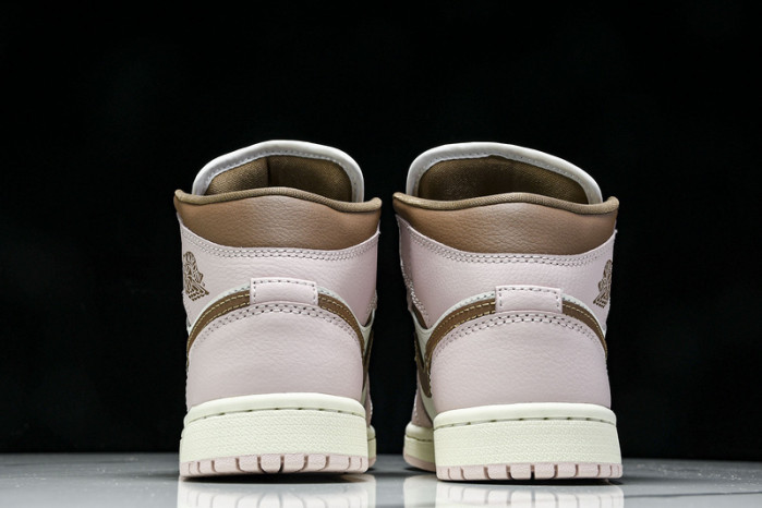 Air Jordan 1 Mid BQ6472-620