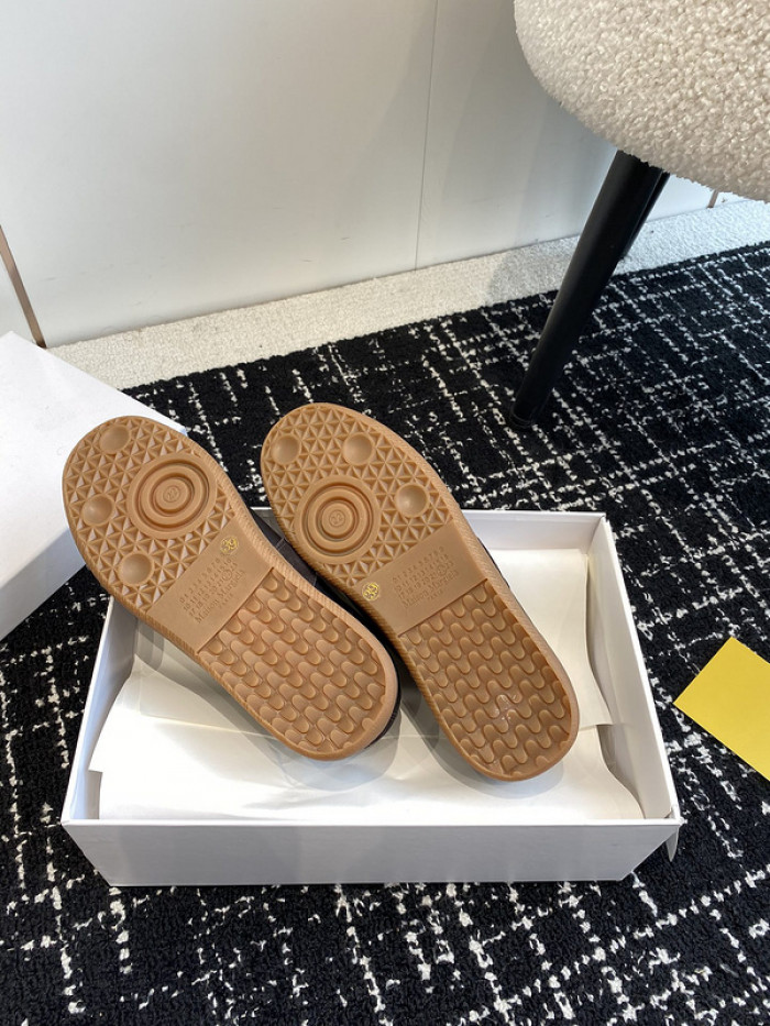 Ma*iso*n Mar*giela MAMA-007