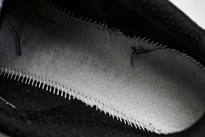 Swarovski x Nike Air Max Plus FZ9042-001