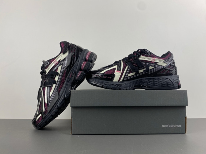 New Balance U1906AD