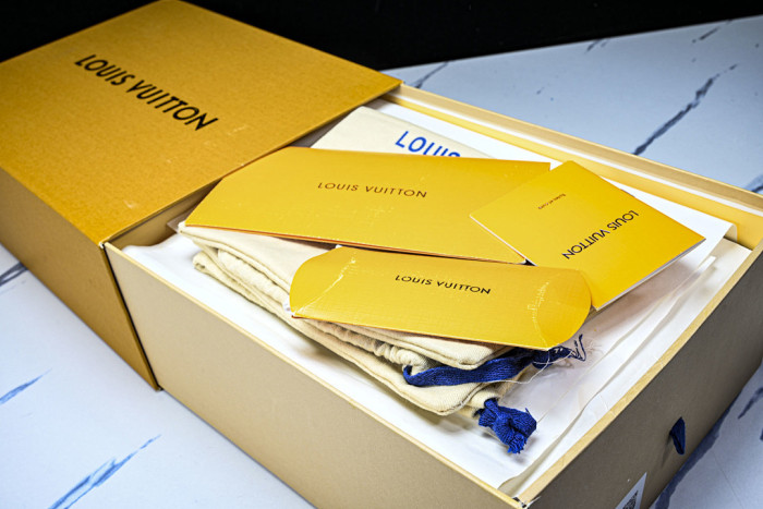 LVT SNEAKERS LVSRS-0154