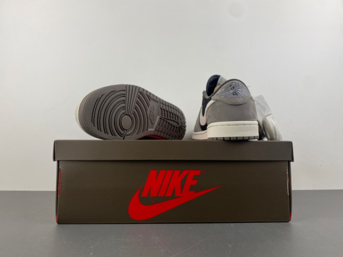 Travis Scott x Air Jordan 1 Low DM7866-001