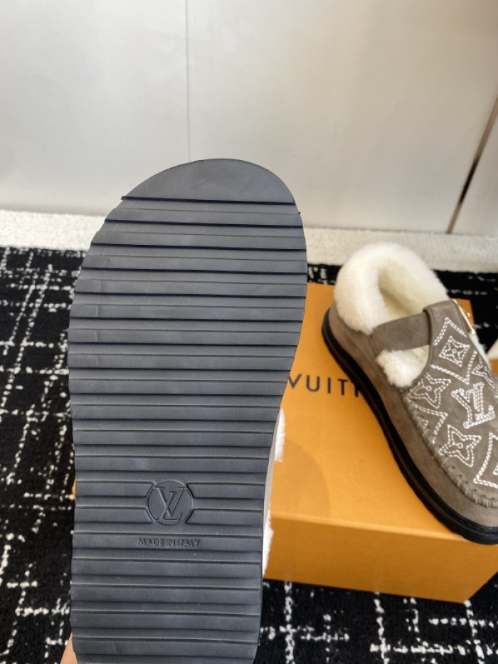 L**V**T* BOOTS LVTBS-046