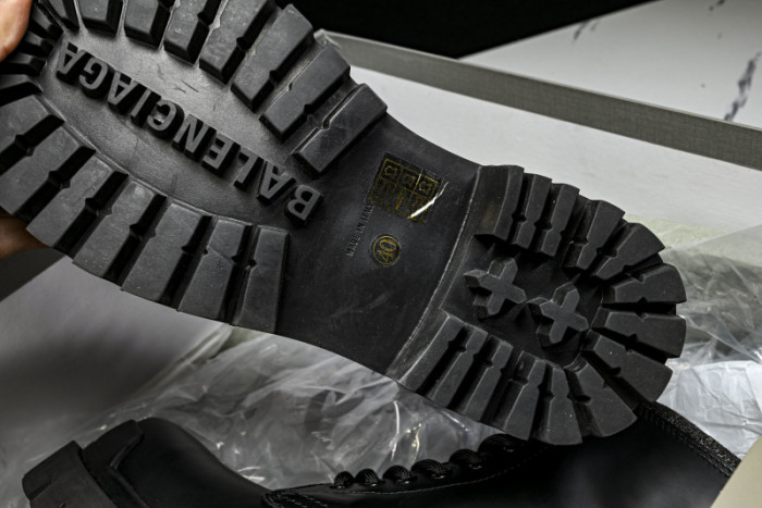 B*ALE*NGA BOOT BSB-033