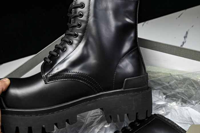 B*ALE*NGA BOOT BSB-033