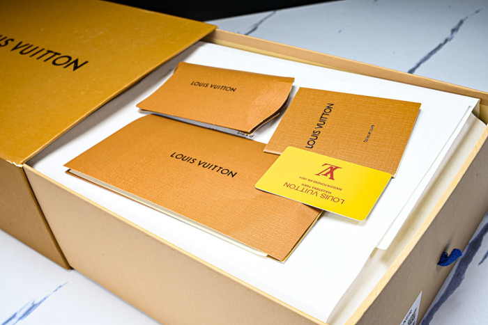 LVT SNEAKERS LVSRS-0113